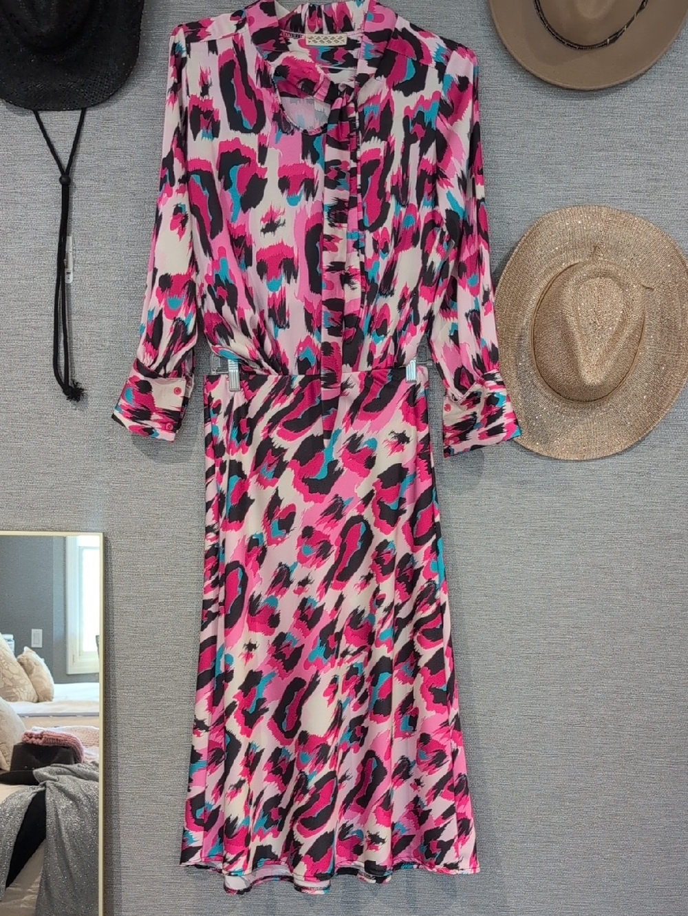 Women’s Pink Animal-Print Long Sleeve Midi Two Piece Set